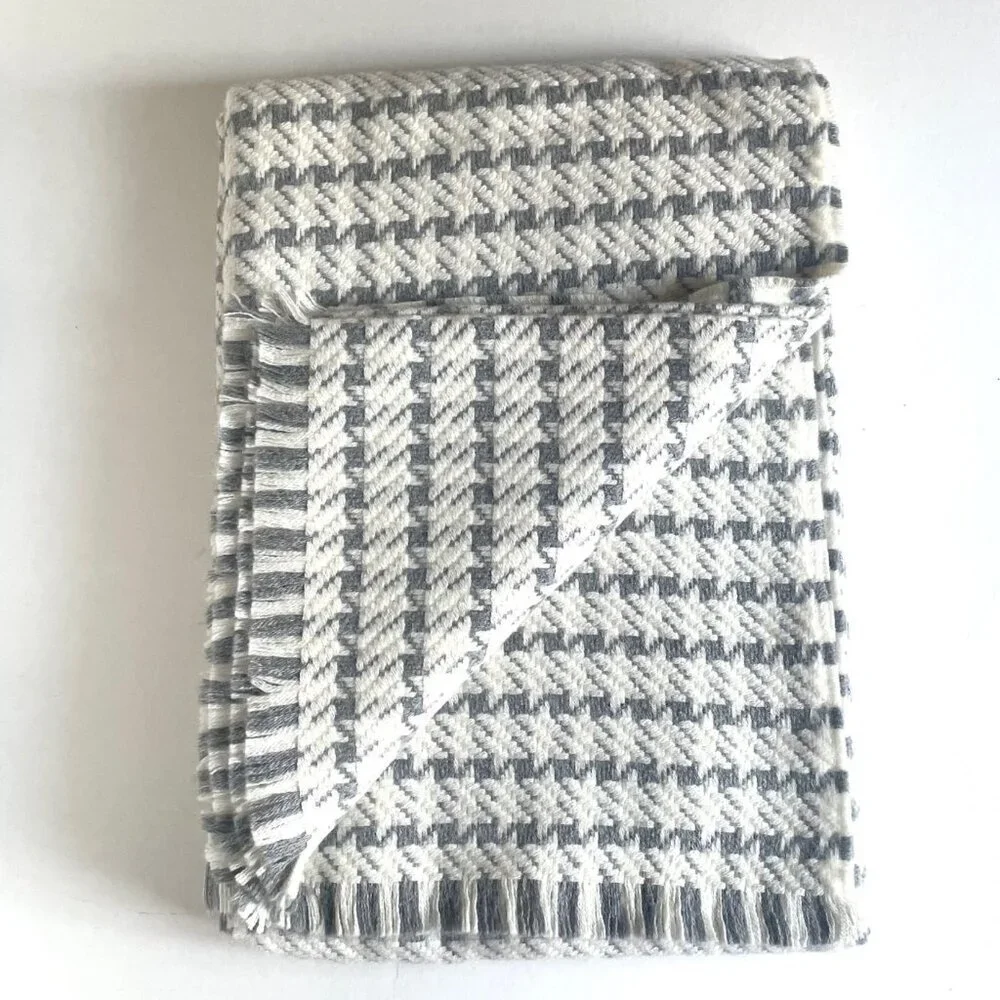 ARTZNL 100% Baby Alpaca Houndstooth Throw Blanket Large Soft Warm Luxury Gray